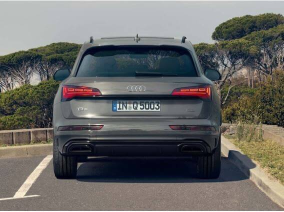 2022 Audi Q5 back profile