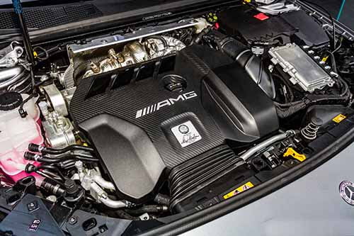 Mercedes AMG A45 S engine